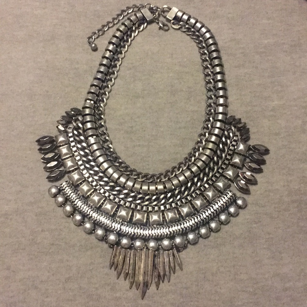 Silver statement Necklace